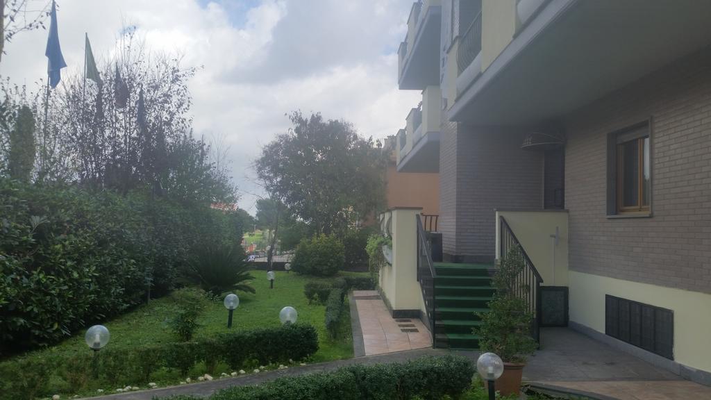 Hotel Octavia Рим Экстерьер фото