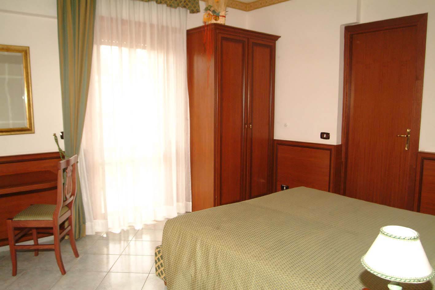 Hotel Octavia Рим Экстерьер фото